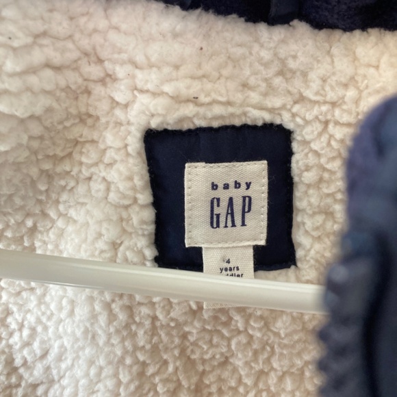 Gap Puffy Vest 4T - Picture 2 of 2